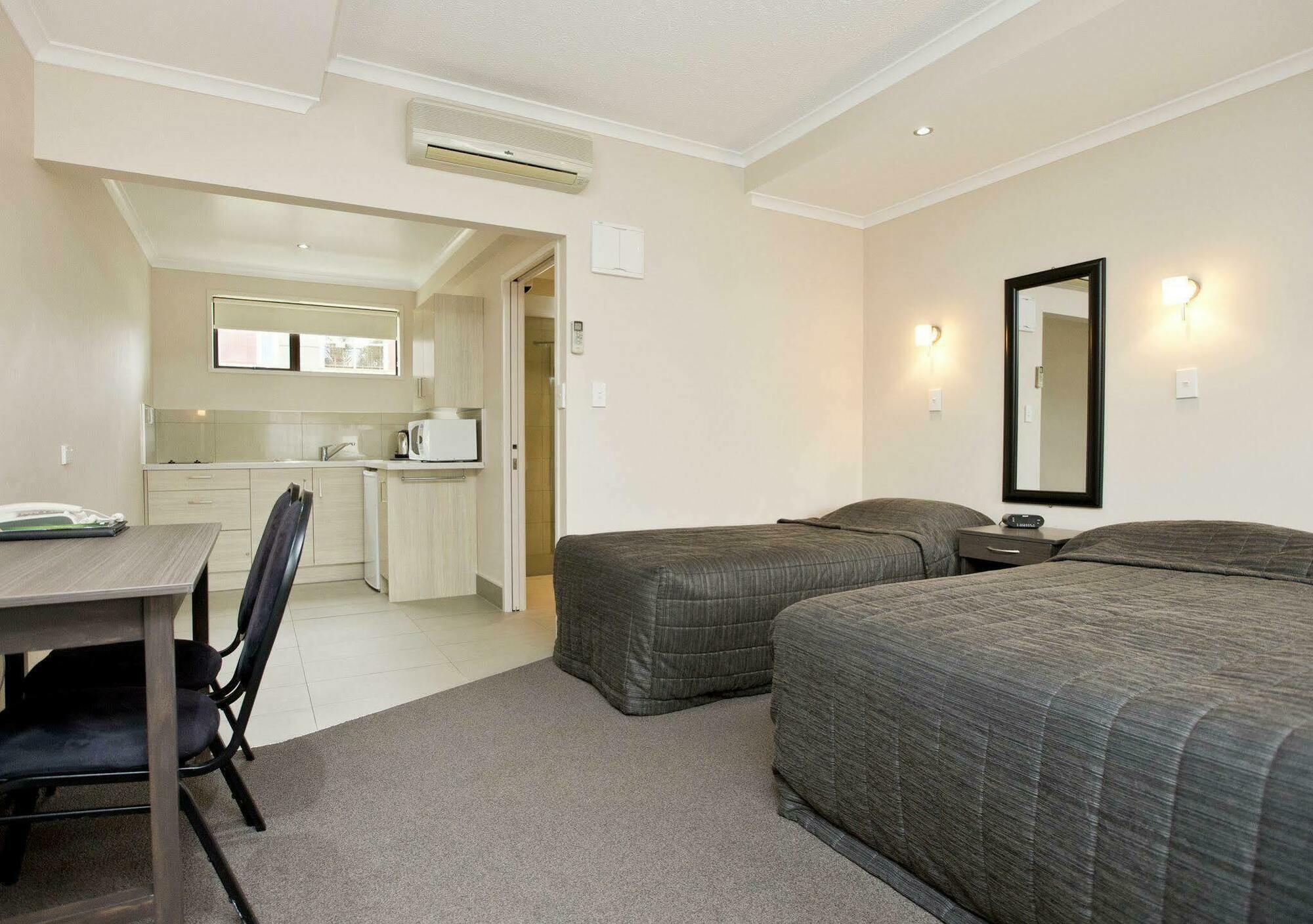 Kauri Court Motel Palmerston North Ngoại thất bức ảnh